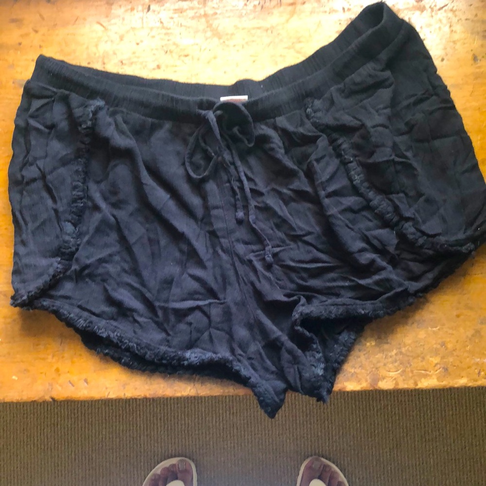 XL Shorts Outlined in Fray Comfy Enough for Sleep